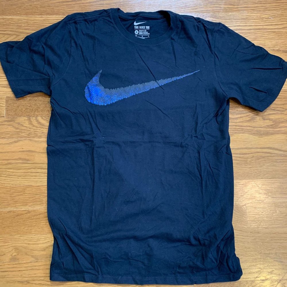Nike Swoosh T-shirt